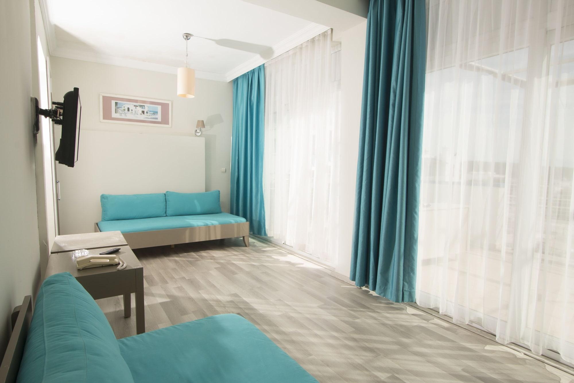 Sky Nova Hotel & Suites Bodrum Exterior foto