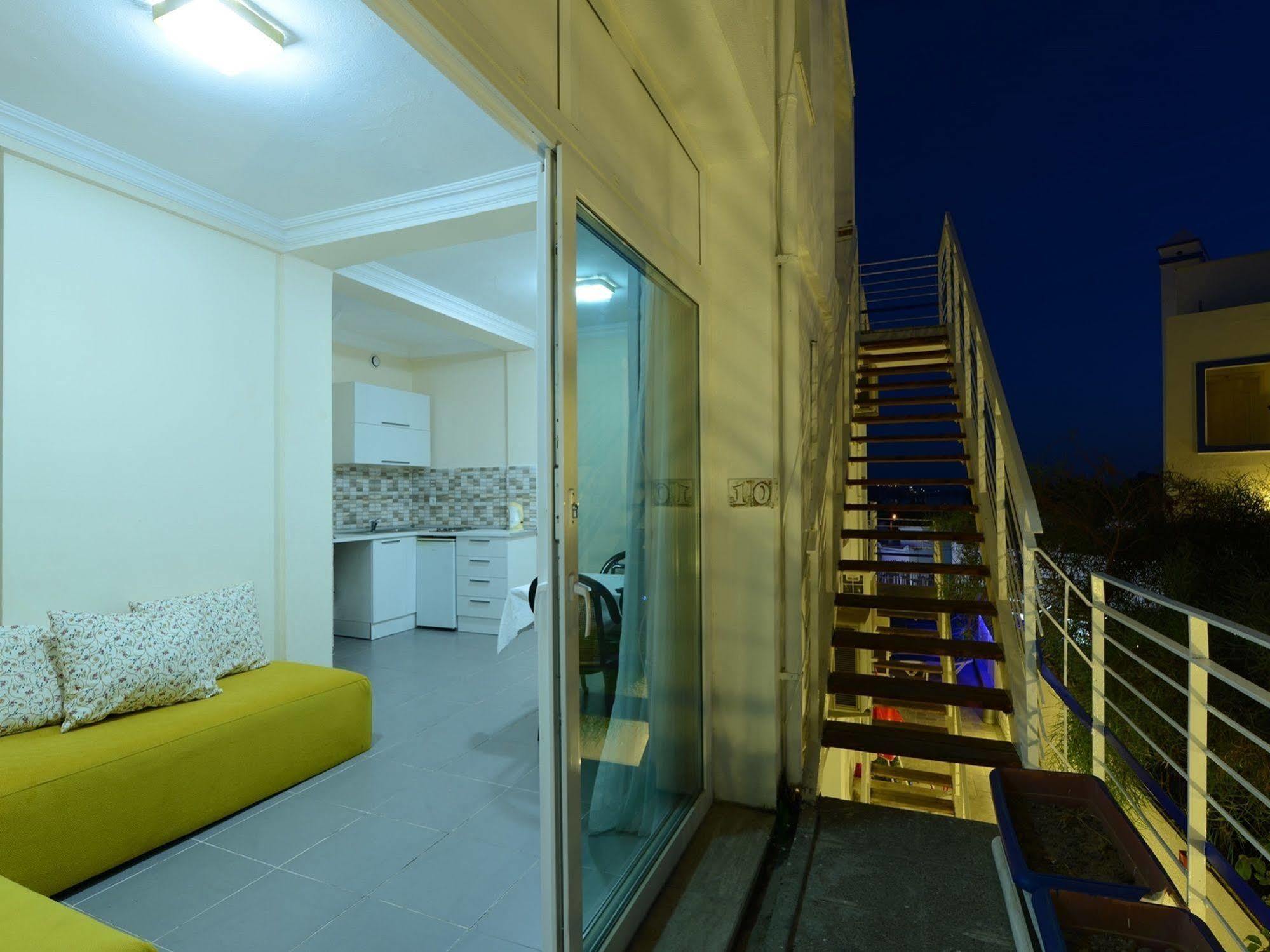 Sky Nova Hotel & Suites Bodrum Exterior foto